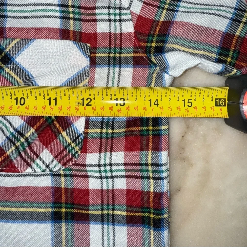 Old Navy Christmas pajama top plaid size 6-7 small